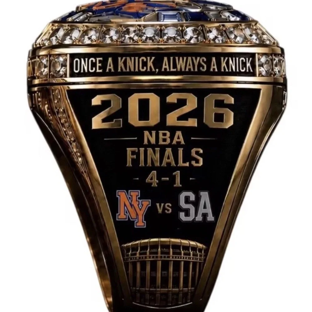 New York Knicks Championship Ring... USA premium version